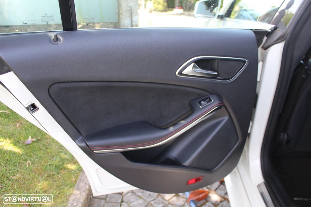 Mercedes-Benz CLA 200 CDI AMG Line Aut. - 25