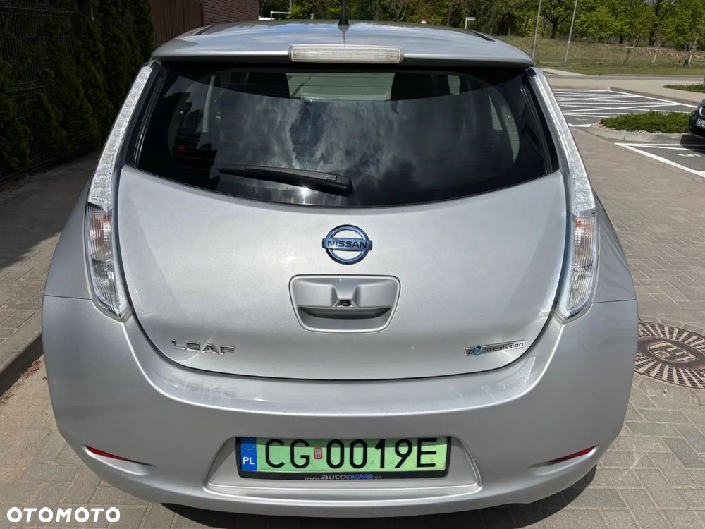 Nissan Leaf - 12