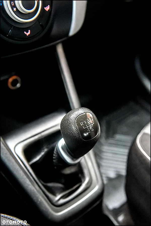 Kia Venga - 27