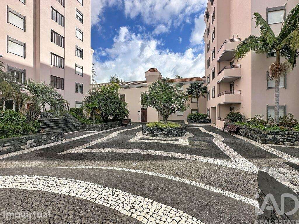 Apartamento T3 em Funchal (Sé) de 122 m2 - Grande imagem: 3/30