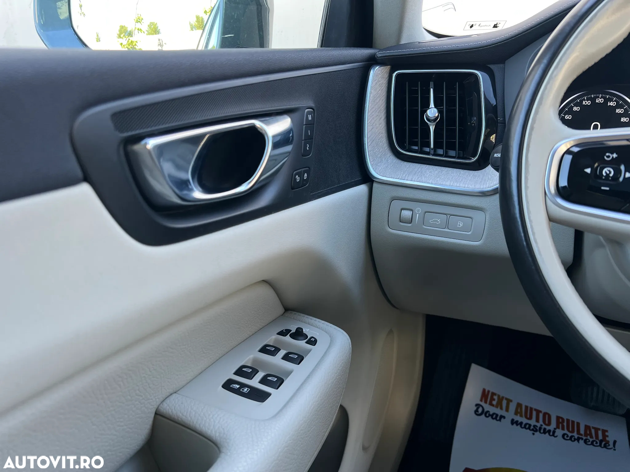 Volvo XC 60 T8 Twin Engine AWD Geartronic Inscription - 18