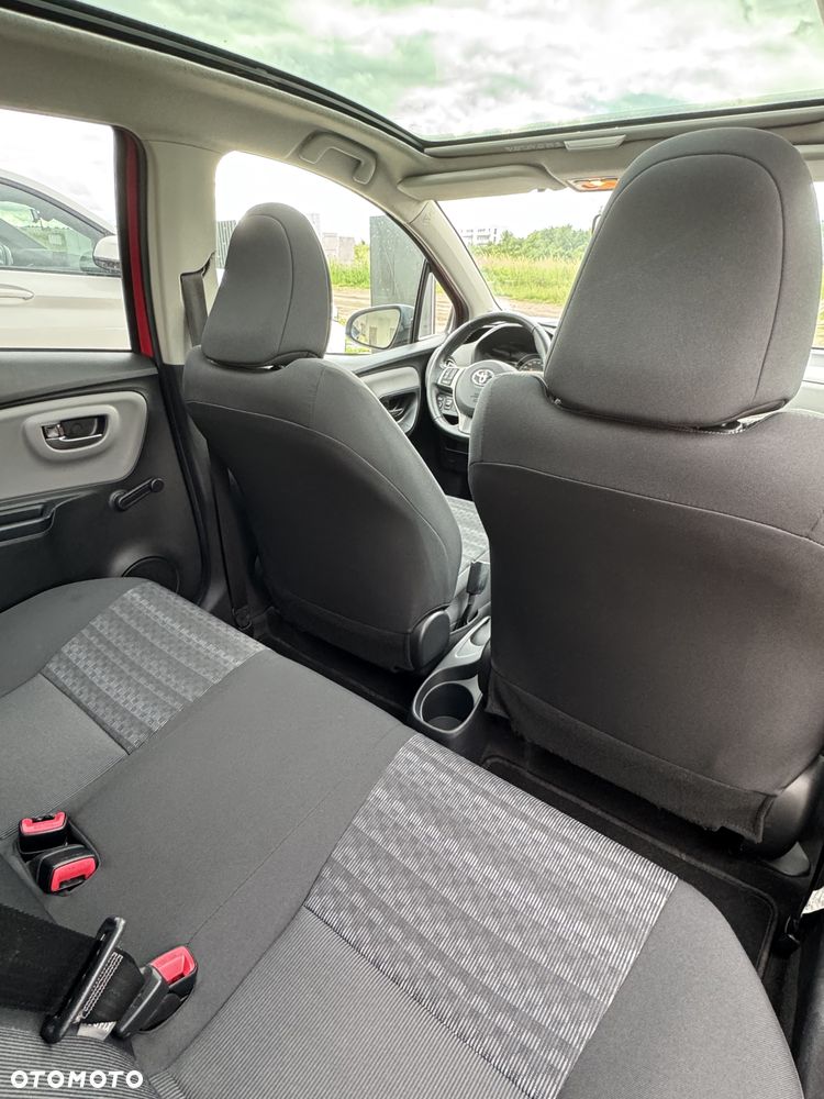 Toyota Yaris 1.33 Premium - 9