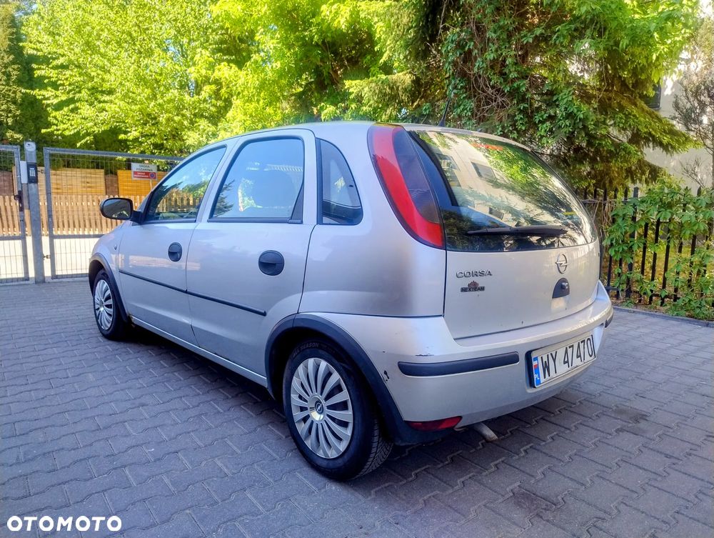Opel Corsa 1.2 16V Essentia - 3