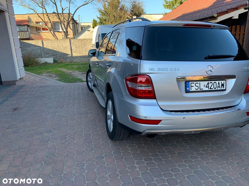 Mercedes-Benz ML 320 CDI 4-Matic - 12