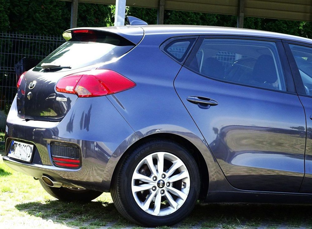 Kia Ceed - 9