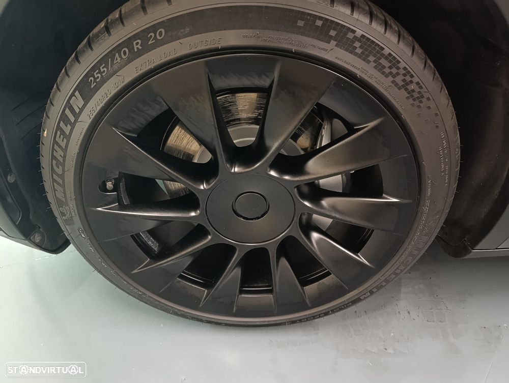Tesla Model Y RWD - 20