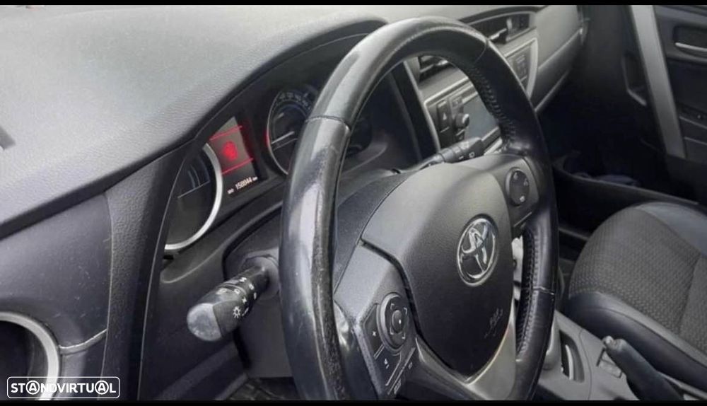Toyota Auris Touring Sports 1.8 HSD Comfort+J17 - 5