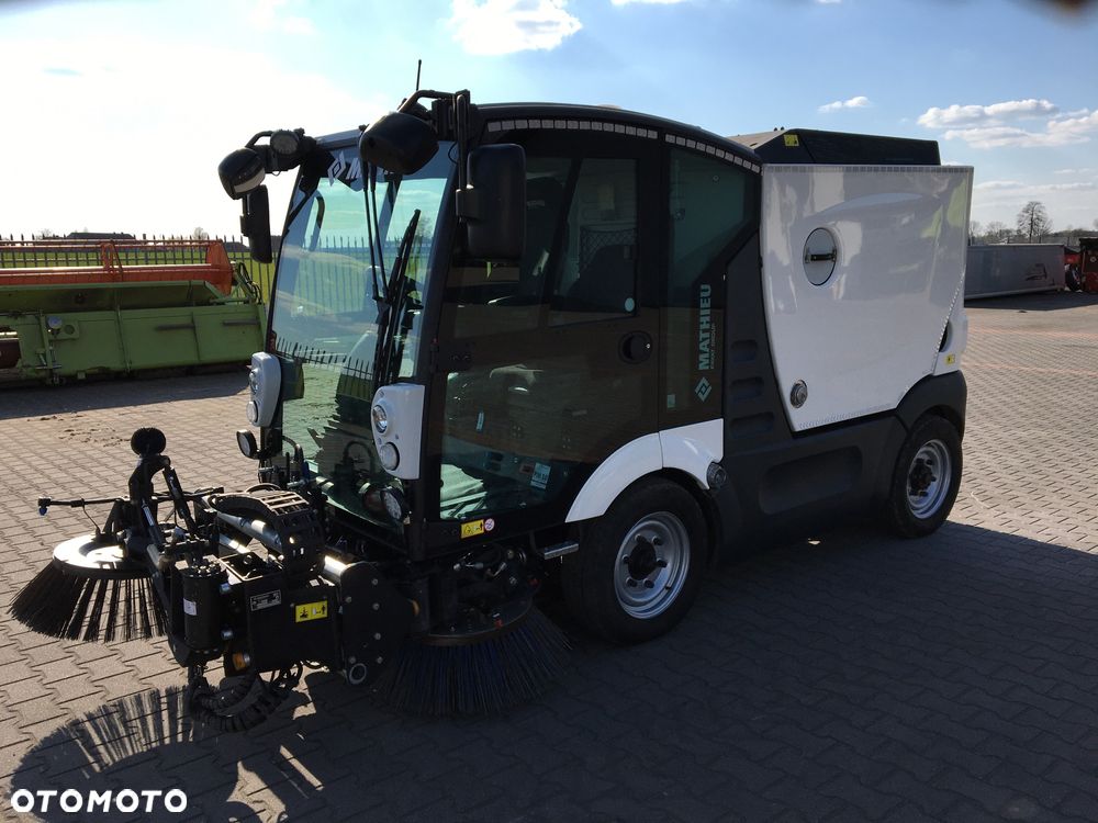 Bergmann Bronderslev UM 105 SLS Bardzo mocny rozrzutnik obornika wapna pomiotu osadów - 8