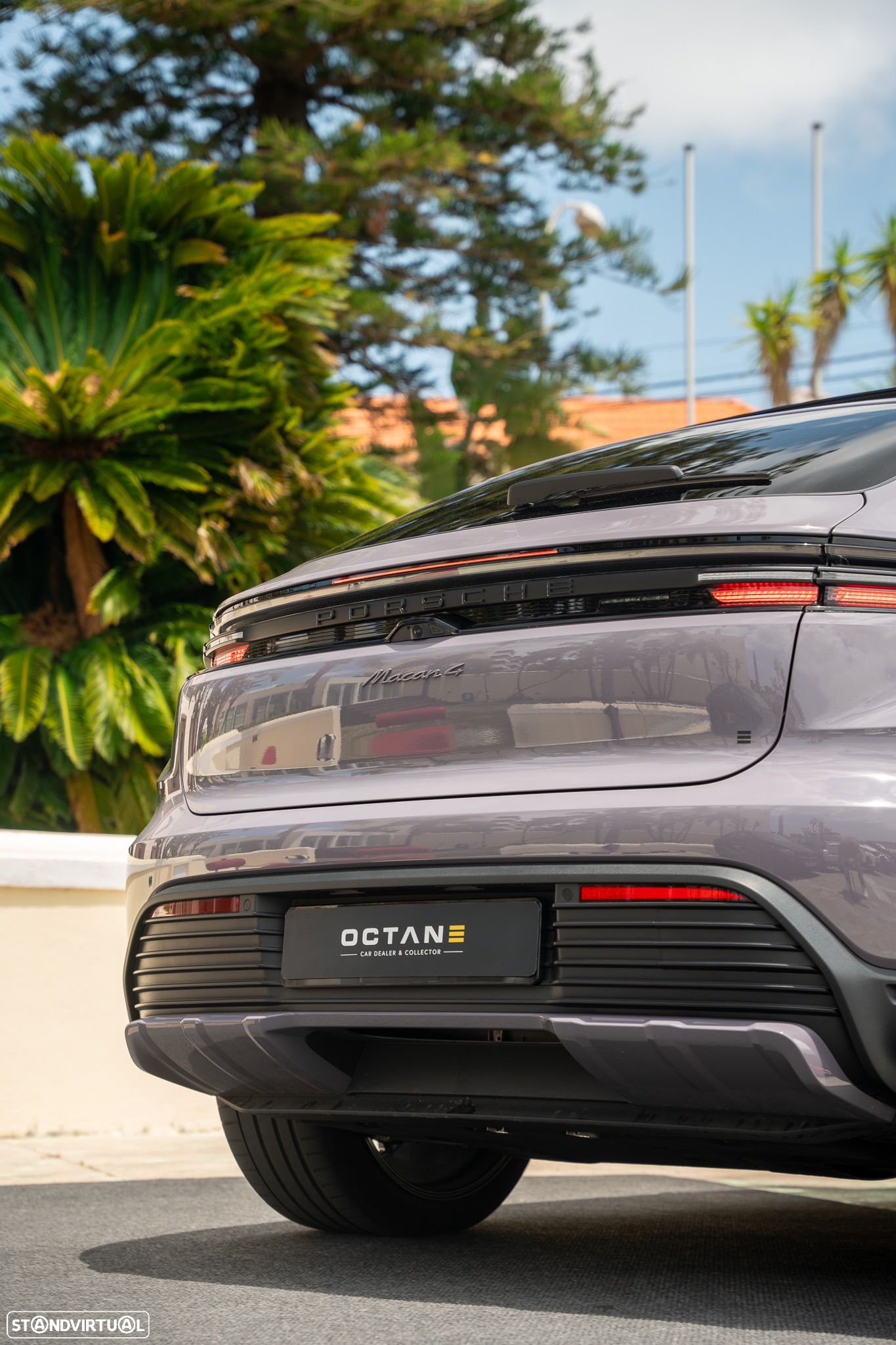 Porsche Macan Electric 4 - 10