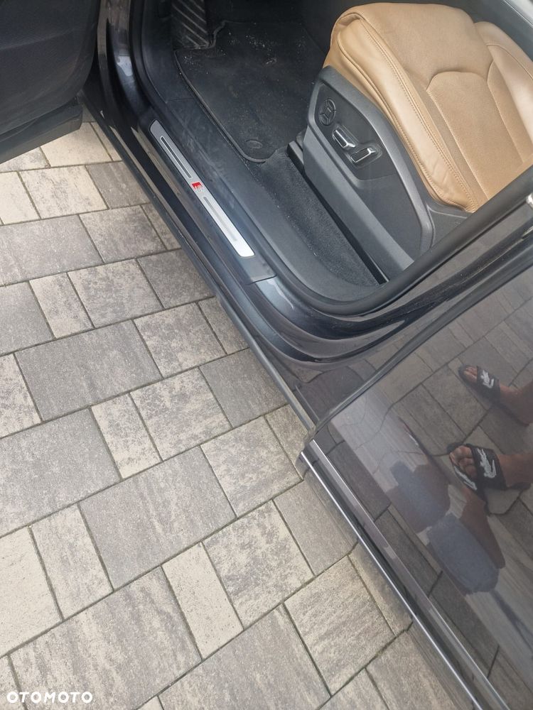 Audi Q8 - 10