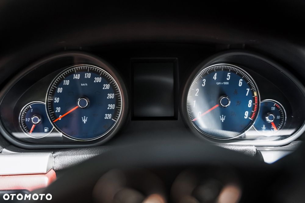 Maserati GranTurismo S - 14