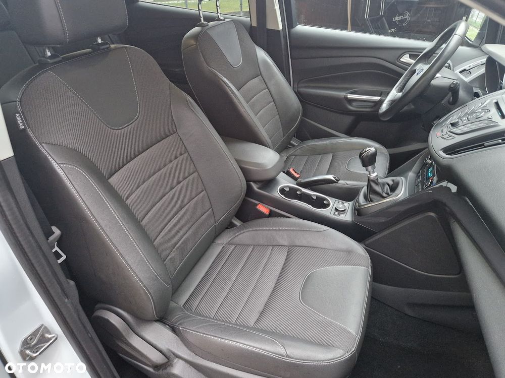 Ford Kuga 2.0 TDCi 4WD Titanium - 19