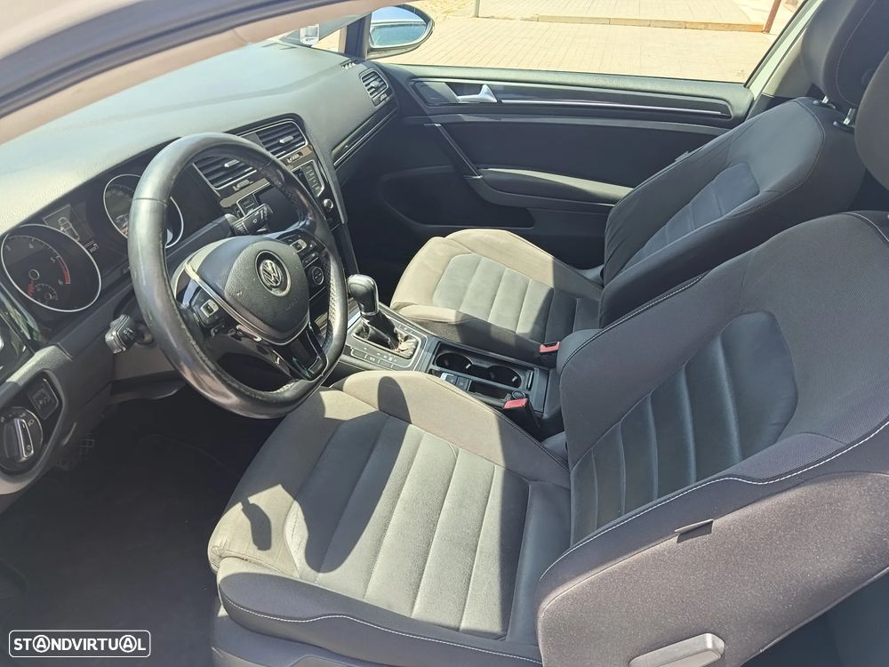VW Golf 1.6 TDi DPF DSG Highline - 9