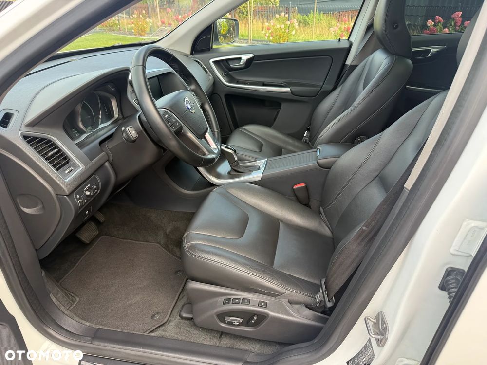 Volvo XC 60 D4 Geartronic Summum - 29