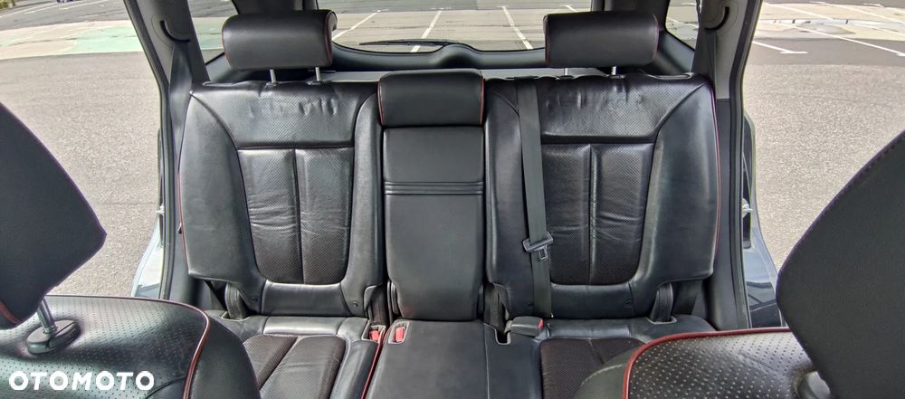 Hyundai Santa Fe - 16