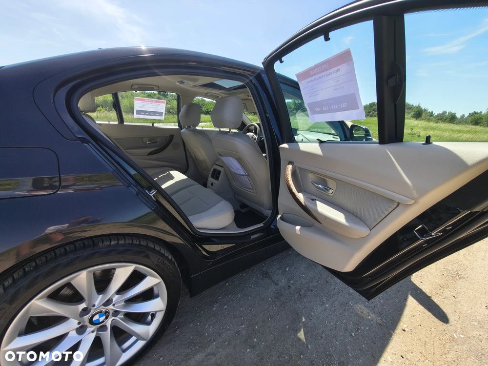 BMW Seria 3 328i xDrive Modern Line - 11