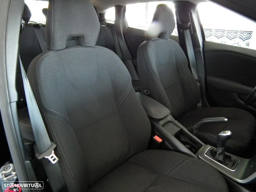 Volvo V40 1.6 D2 Kinetic - 16