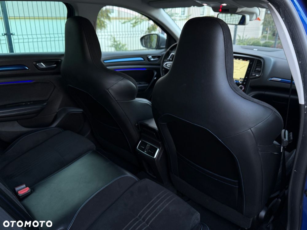 Renault Megane ENERGY TCe 205 EDC GT - 21