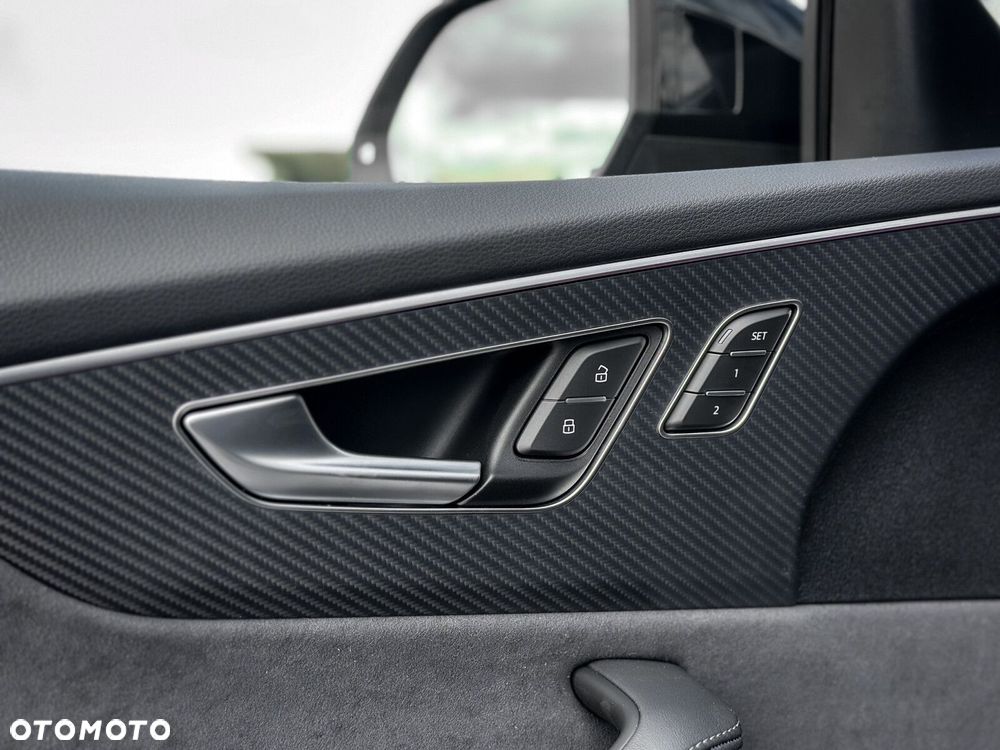 Audi Q8 - 16