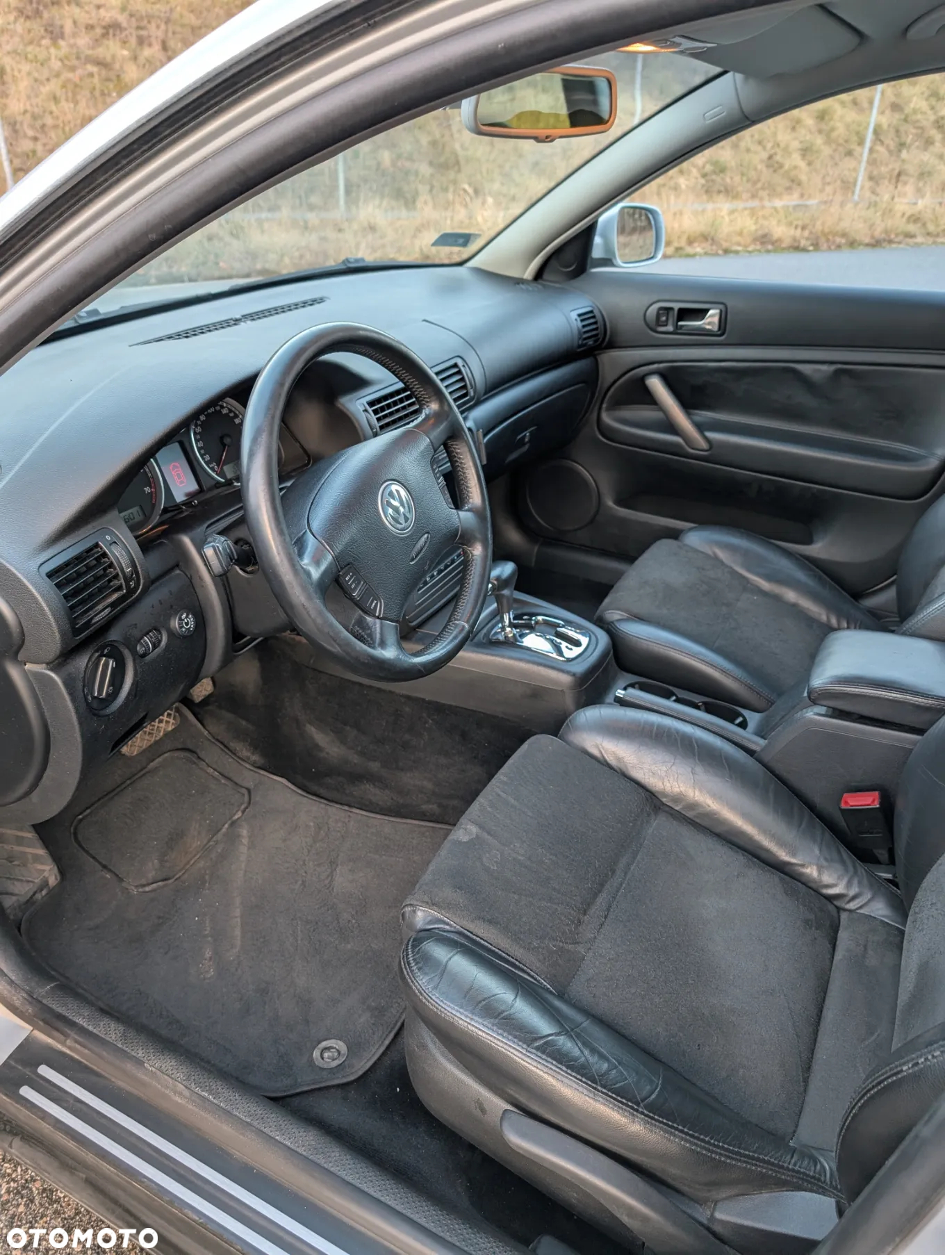 Volkswagen Passat - 14