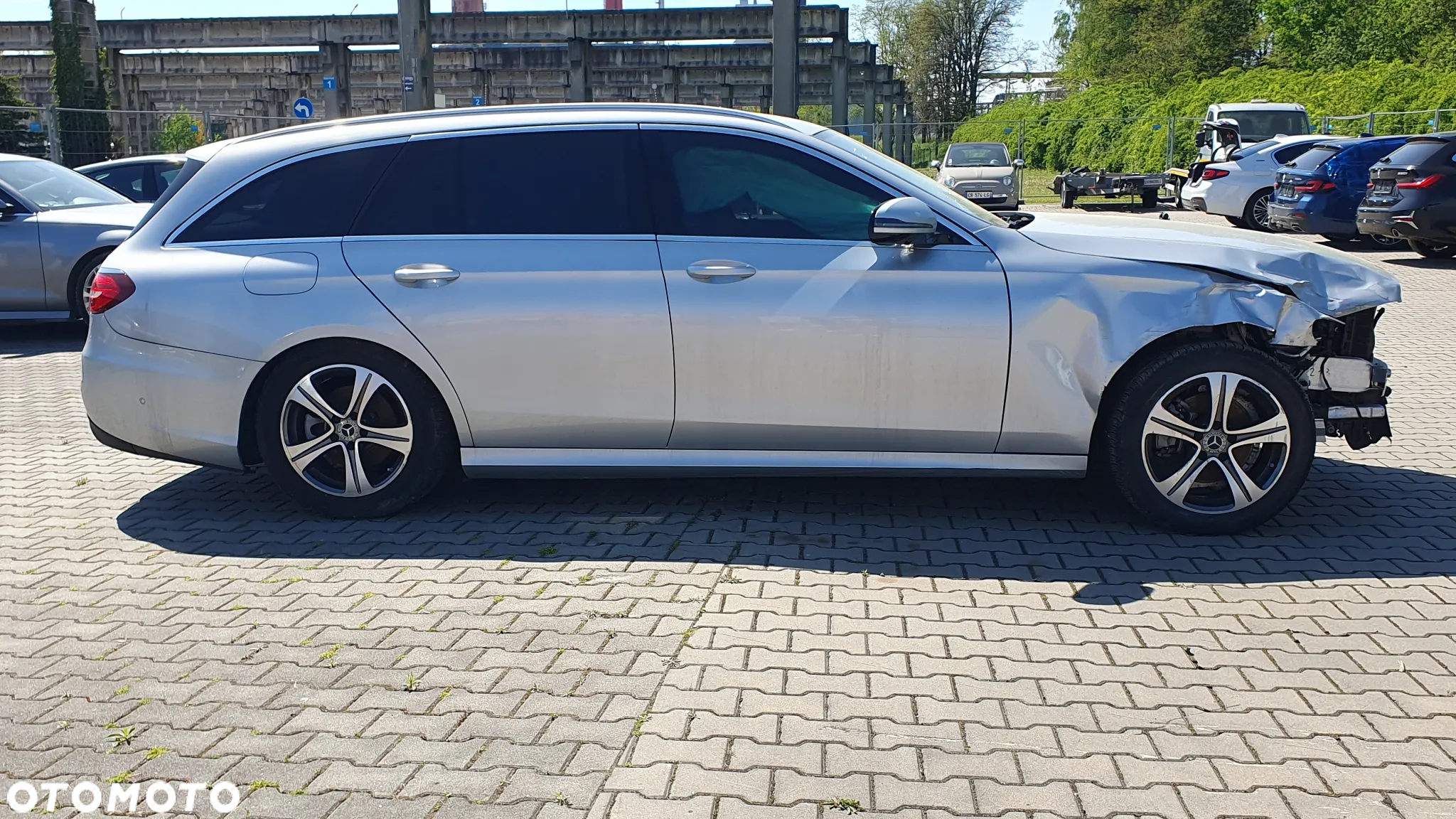 Mercedes-Benz Klasa E 220 d AMG/Avantgarde - 25