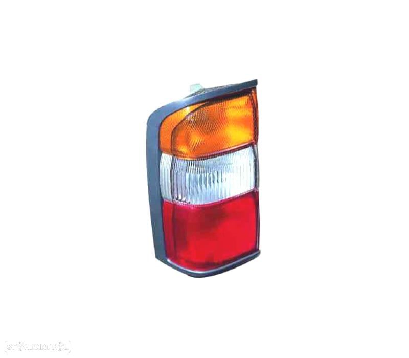 FAROLIN ESQ NISSAN PATROL 97-02 - 1