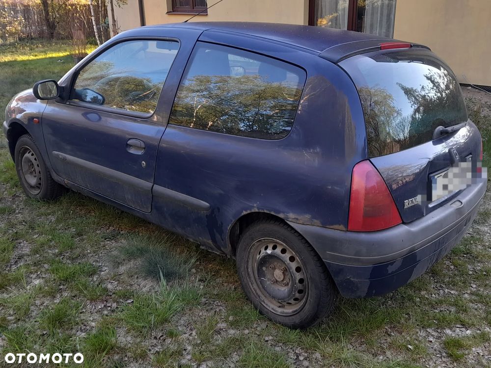 Renault Clio 1.2i RN - 4