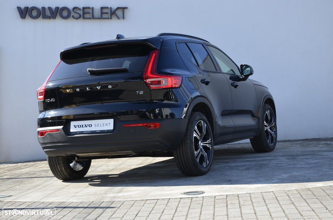 Volvo XC 40 1.5 T2 Momentum Core - 21