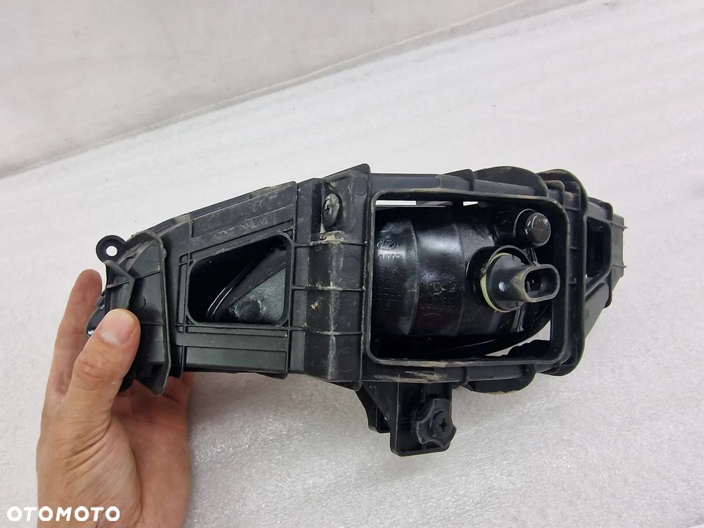 HYUNDAI H1 II 07-15 PRAWY HALOGEN + RAMKA NOWY ORYGINALNY , NR 92202-4H0 , NR AUKCJI H245 - 7