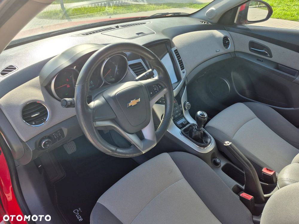 Chevrolet Cruze 1.6 - 19