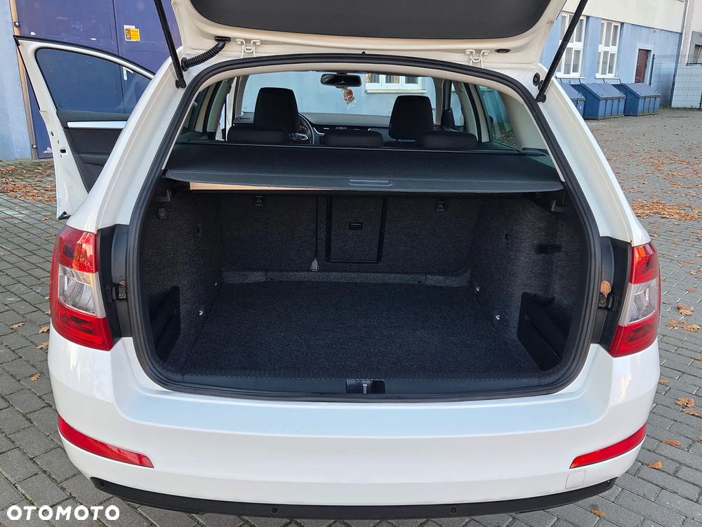 Skoda Octavia 2.0 TDI Clever - 24