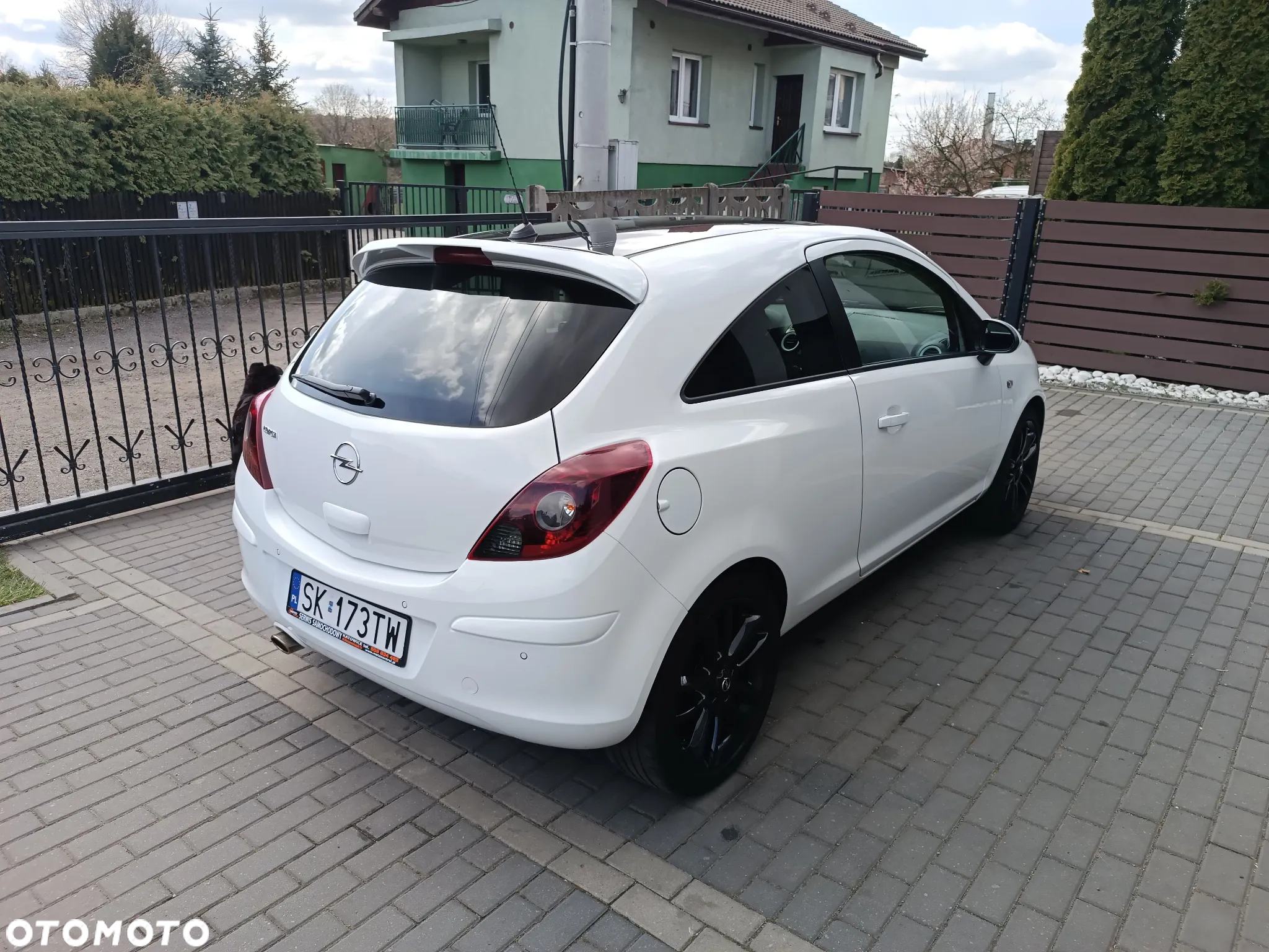 Opel Corsa 1.4 16V Color Edition - 4