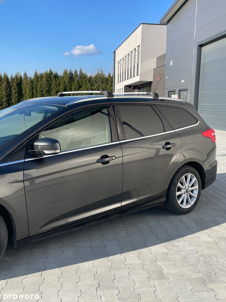 Ford Focus 1.5 EcoBoost Titanium ASS - 3