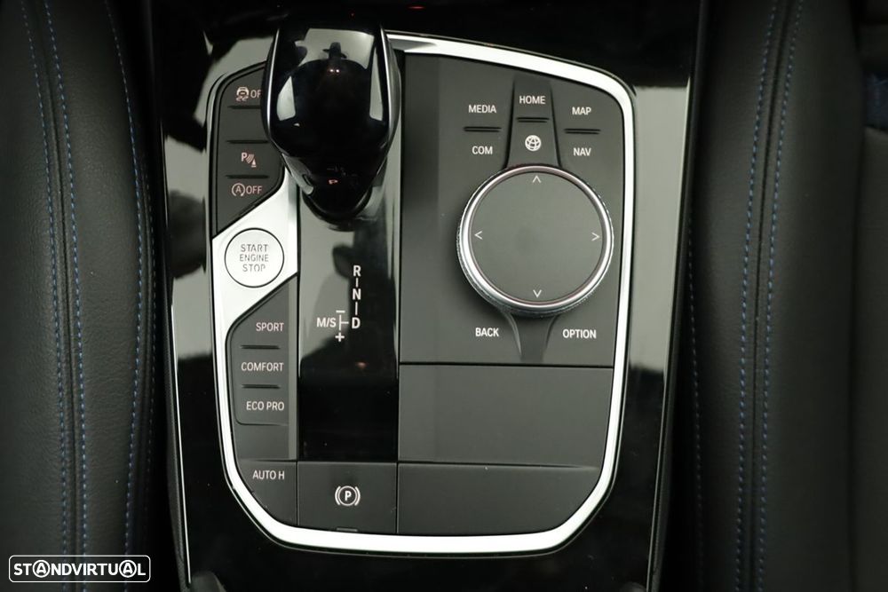 BMW 116 d Pack Desportivo M Auto - 15