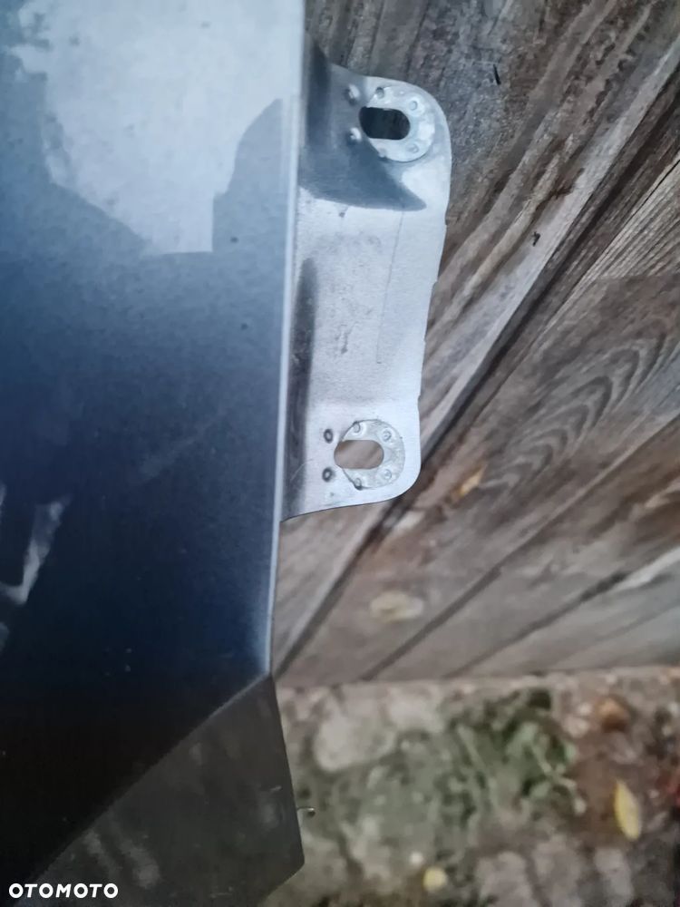 Błotnik  prawy  przód  skoda  superb  III - 3