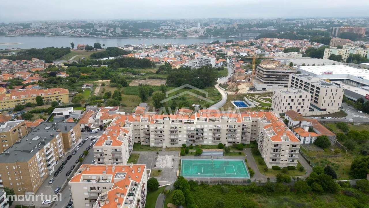 T3+1 c/ Terraços e Garagem Box em Canidelo - Grande imagem: 5/27