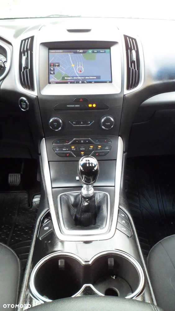 Ford Edge 2.0 TDCi 4x4 Trend - 19