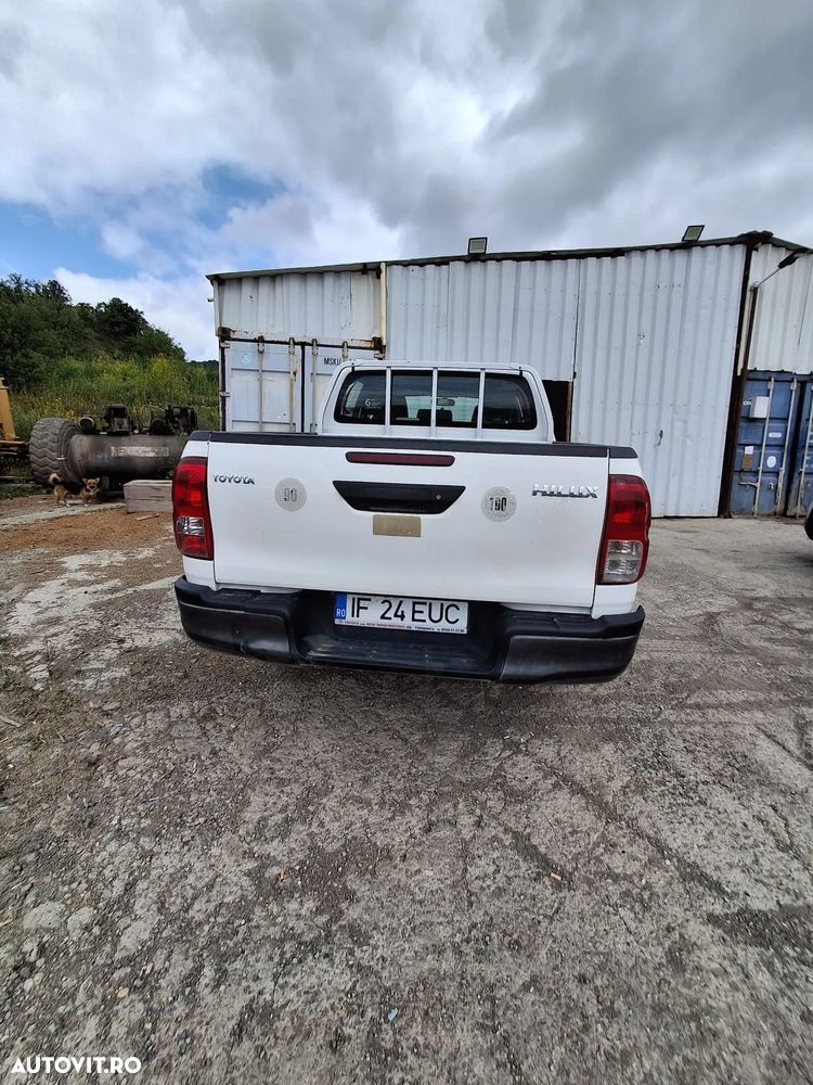 Toyota HILUX - 16