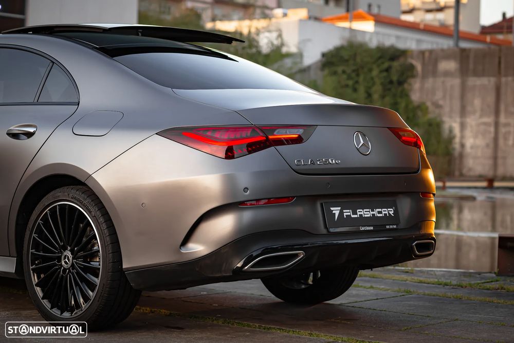 Mercedes-Benz CLA 250 e AMG Line - 28
