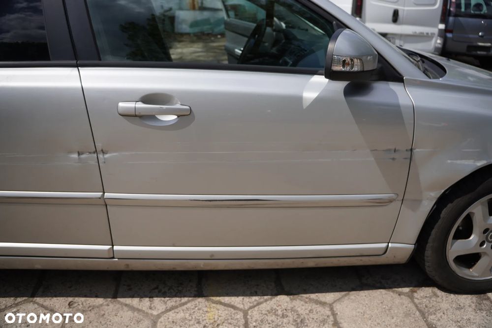 Volvo V50 D3 Momentum - 16