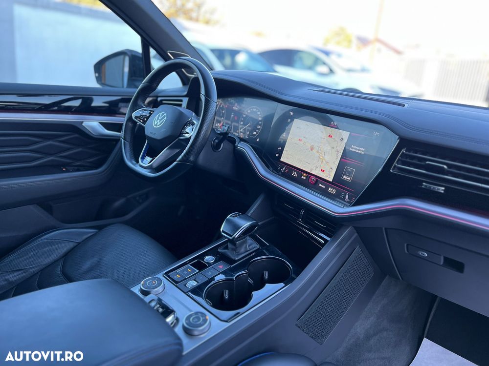 Volkswagen Touareg - 8