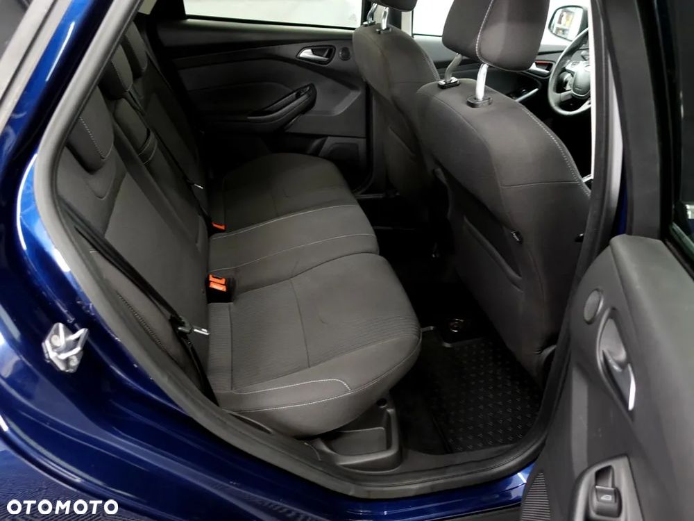 Ford Focus 1.6 EcoBoost Titanium - 11