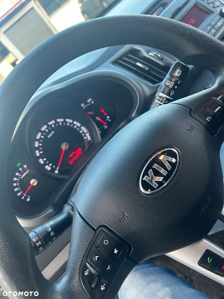 Kia Sportage - 12