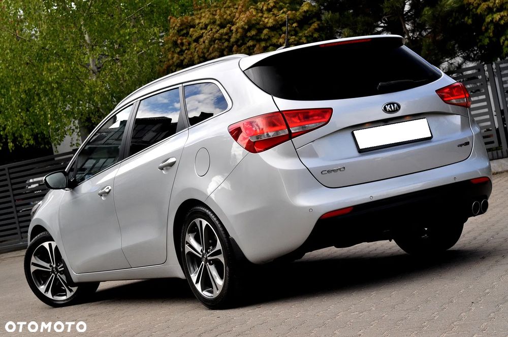 Kia Ceed 1.6 CRDi 136 ISG GT Line - 2