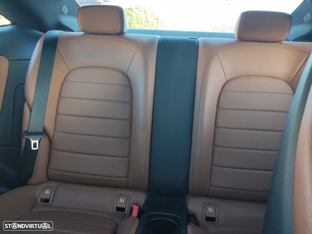 Mercedes-Benz C 220 d - 12