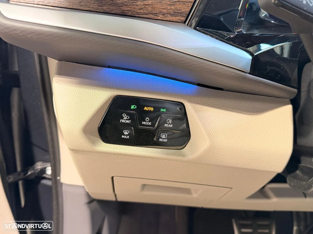 VW Multivan 2.0 TDI Style DSG - 48