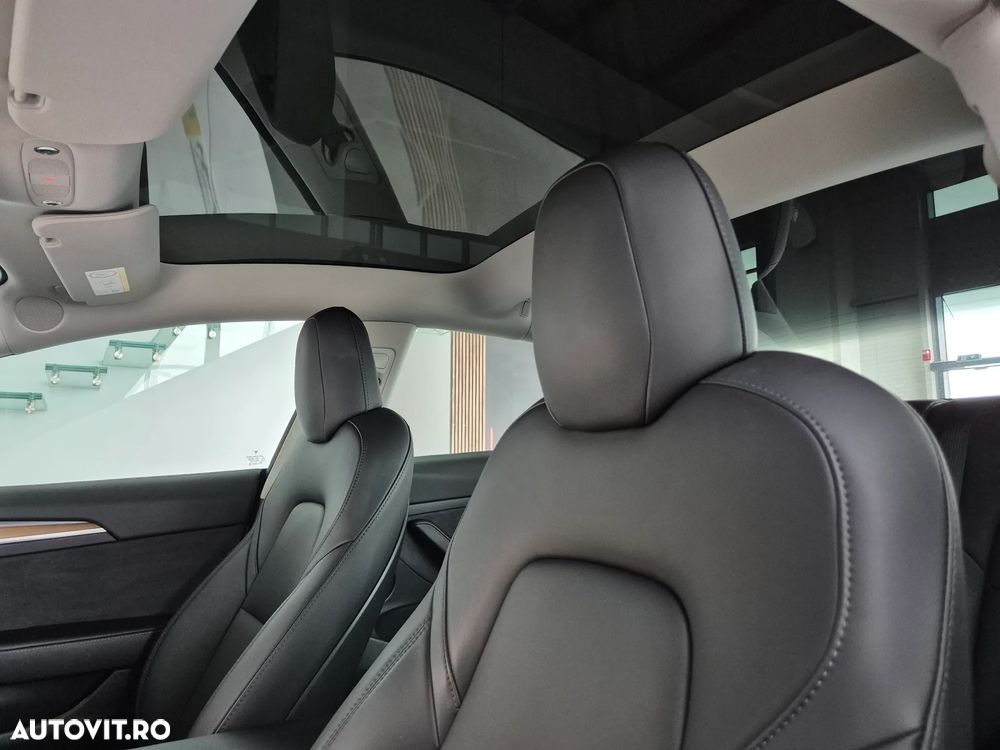 Tesla Model 3 Performance - 15