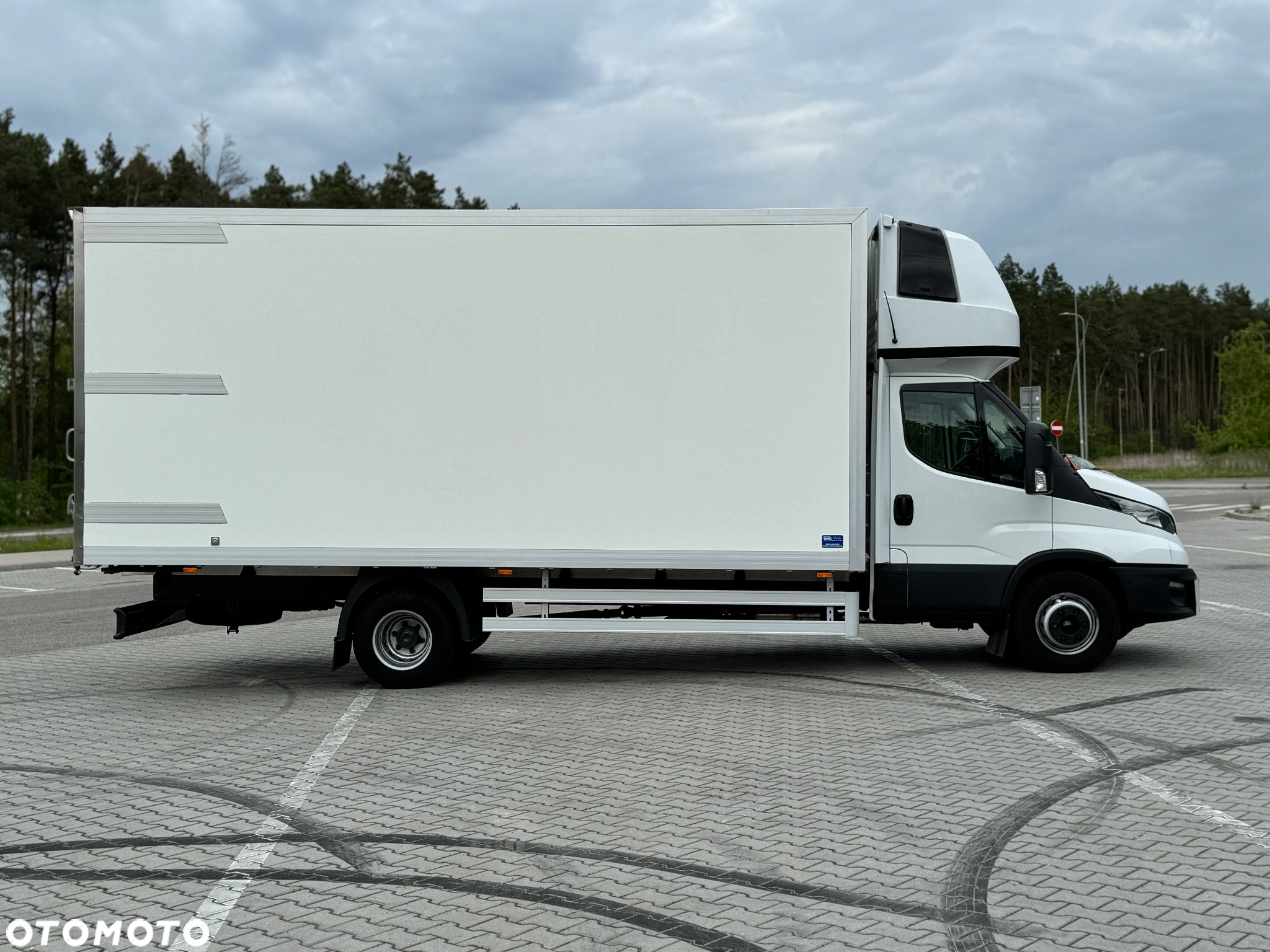 Iveco Daily 2021r‼️72C18‼️ 3.0 Izoterma/kontener 5,52m DMC 7200 kg 70C18 Salon Polska FV23 - 5