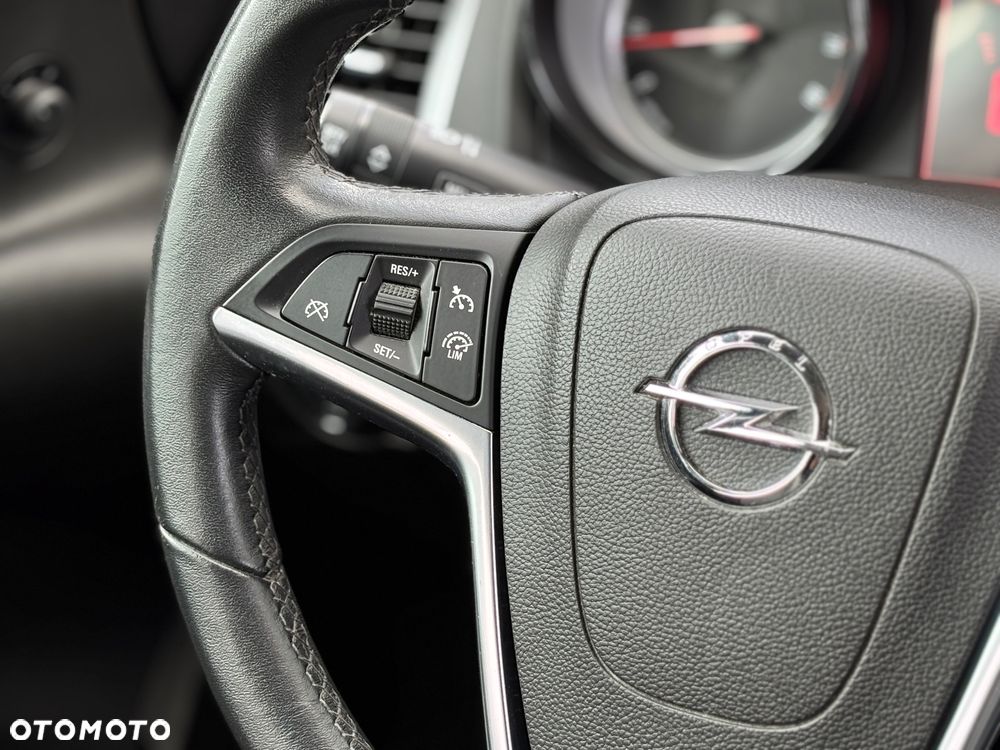 Opel Astra 1.4 ecoFLEX Cosmo - 13