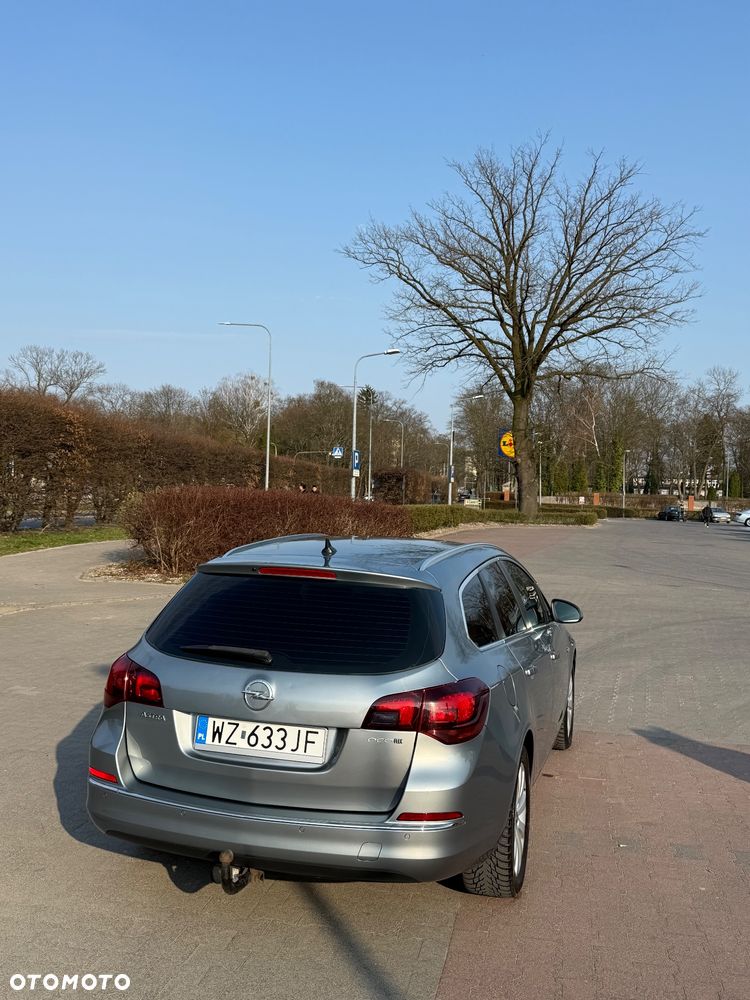 Opel Astra 1.7 CDTI DPF Cosmo - 6